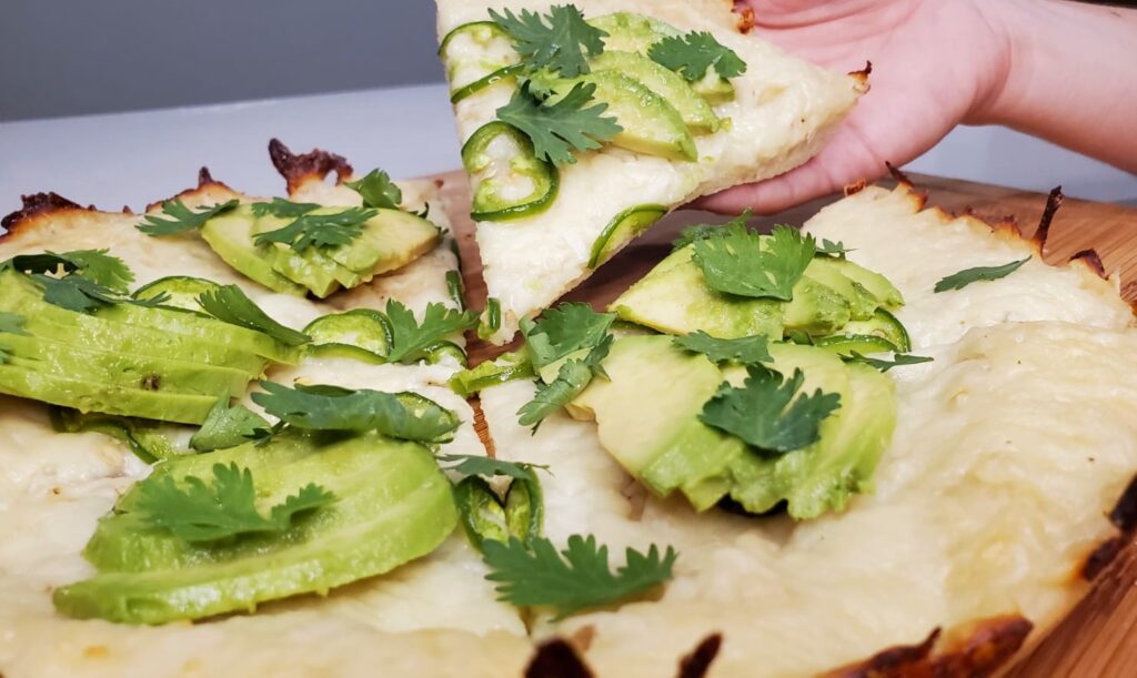 avocado and jalapeno pizza